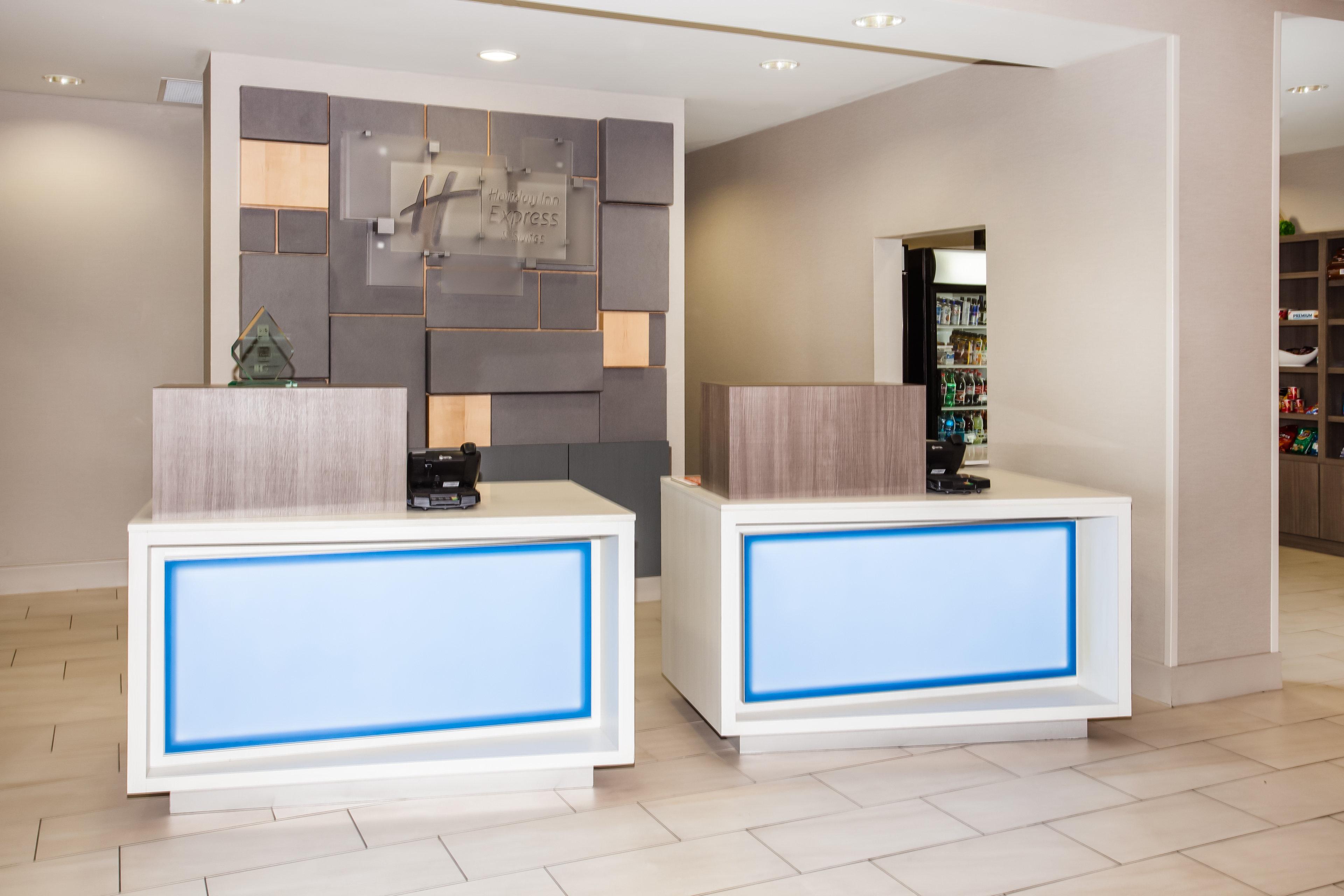 Holiday Inn Express & Suites Litchfield By Ihg Exterior foto